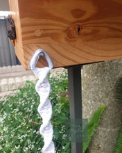 Load image into Gallery viewer, Macrame Native Bee Ladder